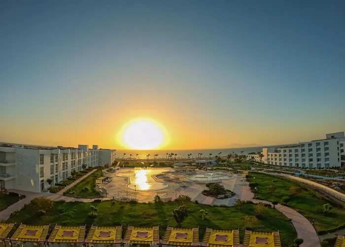 Sun & Aqua Park 5*